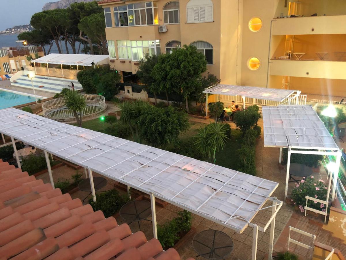 Ashur Apartments Mondello Buitenkant foto